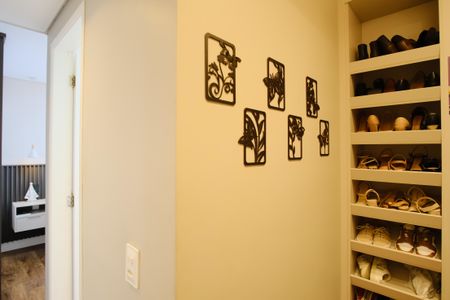 Apartamento à venda com 83m², 2 quartos e 2 vagasCloset da Suíte