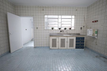 Casa à venda com 145m², 3 quartos e 2 vagas Casa à venda com 145m², 3 quartos e 2 vagasCozinha