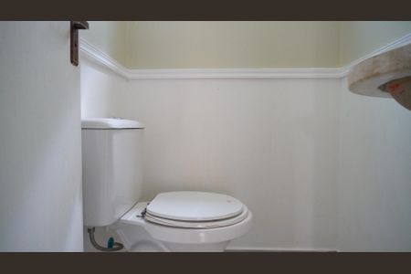 Casa à venda com 145m², 3 quartos e 2 vagas Casa à venda com 145m², 3 quartos e 2 vagasLavabo