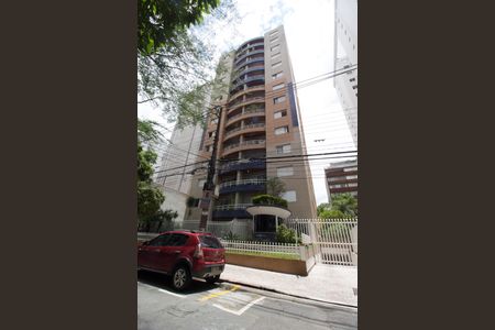 Apartamento à venda com 120m², 3 quartos e 2 vagas Apartamento à venda com 120m², 3 quartos e 2 vagasFachada