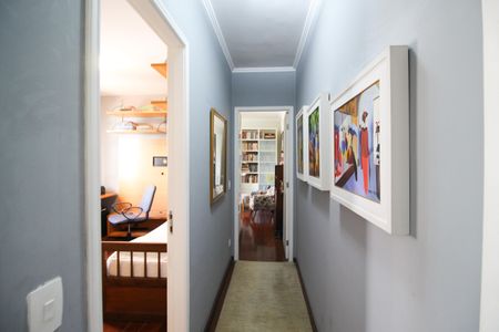 Apartamento à venda com 120m², 3 quartos e 2 vagas Apartamento à venda com 120m², 3 quartos e 2 vagasCorredor