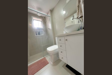 Apartamento à venda com 52m², 2 quartos e 1 vaga Apartamento à venda com 52m², 2 quartos e 1 vagaBanheiro