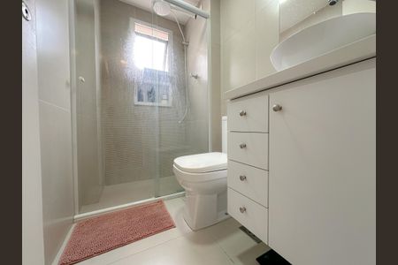 Apartamento à venda com 52m², 2 quartos e 1 vaga Apartamento à venda com 52m², 2 quartos e 1 vagaBanheiro