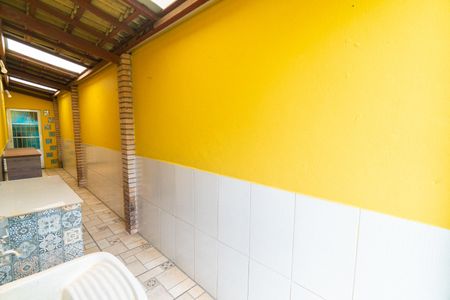 Casa à venda com 168m², 3 quartos e 2 vagasLavanderia