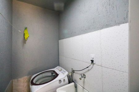 Casa à venda com 100m², 2 quartos e 1 vaga Casa à venda com 100m², 2 quartos e 1 vagaÁrea de Serviço