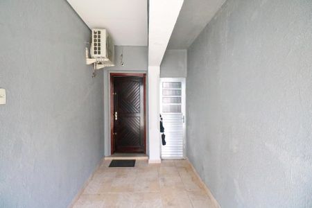 Casa à venda com 100m², 2 quartos e 1 vaga Casa à venda com 100m², 2 quartos e 1 vagaGaragem