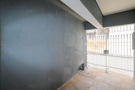 Casa à venda com 100m², 2 quartos e 1 vaga Casa à venda com 100m², 2 quartos e 1 vagaGaragem