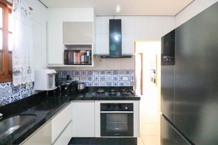 Casa à venda com 100m², 2 quartos e 1 vaga Casa à venda com 100m², 2 quartos e 1 vagaCozinha