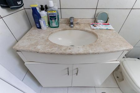 Apartamento à venda com 74m², 3 quartos e sem vagaBanheiro