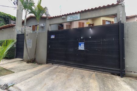 Casa de condomínio à venda com 92m², 3 quartos e 1 vagaFachada