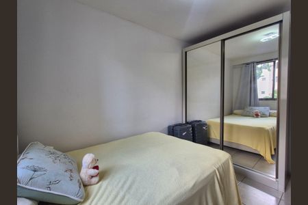 Apartamento à venda com 85m², 3 quartos e 1 vagaQuarto 2