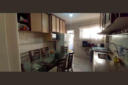 Apartamento à venda com 68m², 2 quartos e 1 vagaCozinha