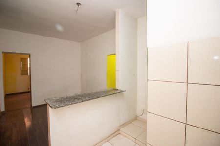 Casa para alugar com 65m², 2 quartos e sem vaga Casa para alugar com 65m², 2 quartos e sem vagaCozinha e Área de Serviço