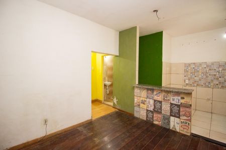 Sala de casa para alugar com 2 quartos, 65m² em Ressaca, Contagem