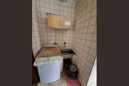 Apartamento à venda com 163m², 3 quartos e 1 vagaÁrea de Serviço