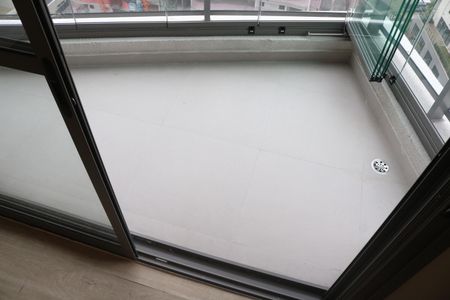 Apartamento à venda com 136m², 3 quartos e 2 vagasVaranda Suíte 2