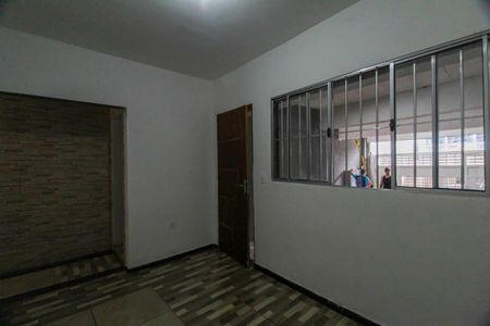 Casa para alugar com 2 quartos, 100m² em Vila Industrial, São Paulo