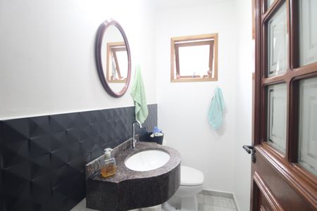 Casa para alugar com 3 quartos, 141m² em Campo Grande, São Paulo