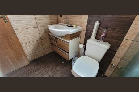 Casa para alugar com 320m², 2 quartos e 5 vagasbanheiro