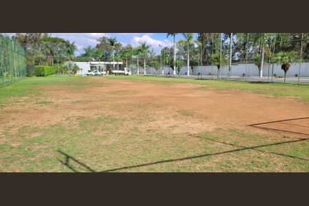 Casa para alugar com 320m², 2 quartos e 5 vagasquadra de futebol