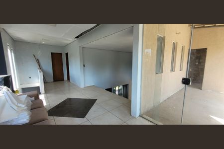 Casa para alugar com 320m², 2 quartos e 5 vagassala superior