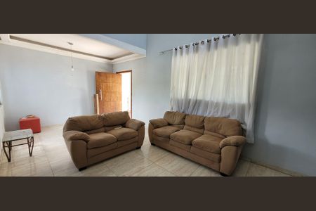 Casa para alugar com 320m², 2 quartos e 5 vagassala 