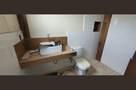 Casa para alugar com 320m², 2 quartos e 5 vagasbanheiro suite