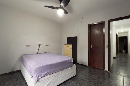 Casa à venda com 250m², 3 quartos e 5 vagas Casa à venda com 250m², 3 quartos e 5 vagasSuíte