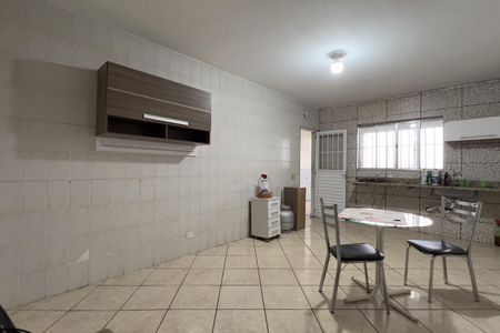 Casa à venda com 250m², 3 quartos e 5 vagas Casa à venda com 250m², 3 quartos e 5 vagasCozinha