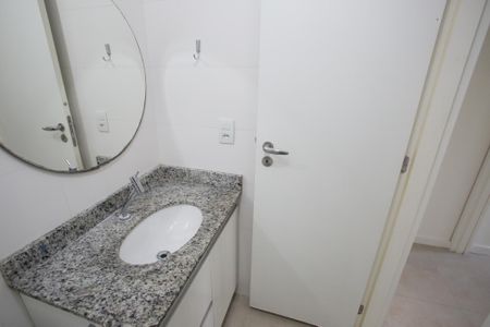 Apartamento à venda com 82m², 3 quartos e 1 vagaBanheiro Social