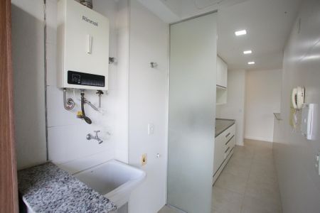 Apartamento à venda com 82m², 3 quartos e 1 vagaÁrea de Serviço