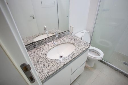 Apartamento à venda com 82m², 3 quartos e 1 vagaBanheiro da Suíte