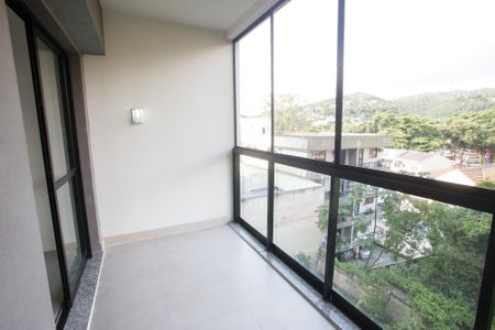 Varanda da Sala de apartamento à venda com 3 quartos, 82m² em Tanque, Rio de Janeiro