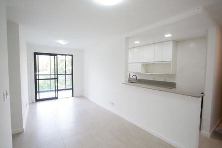 Sala de apartamento à venda com 3 quartos, 82m² em Tanque, Rio de Janeiro