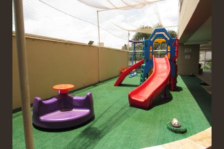 Apartamento à venda com 52m², 2 quartos e 1 vagaÁrea comum - Playground