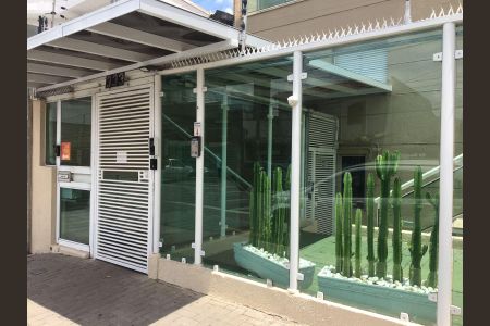 Apartamento à venda com 52m², 2 quartos e 1 vaga Apartamento à venda com 52m², 2 quartos e 1 vagaFachada e portaria