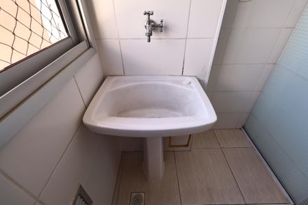 Apartamento à venda com 60m², 3 quartos e 1 vagaLavanderia