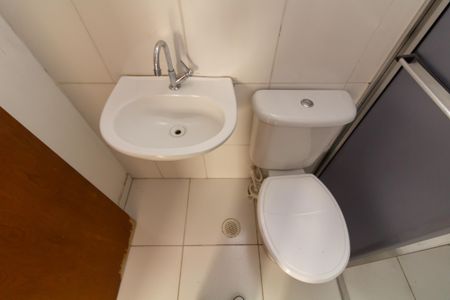 Casa de condomínio à venda com 92m², 3 quartos e 1 vaga Casa de condomínio à venda com 92m², 3 quartos e 1 vagaBanheiro da Suíte