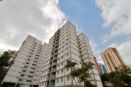 Apartamento à venda com 97m², 4 quartos e 1 vagaFachada