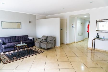 Apartamento para alugar com 66m², 2 quartos e 2 vagasHall social