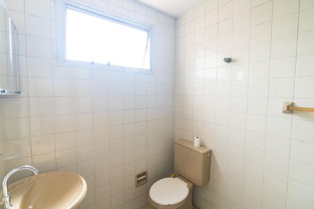 Apartamento para alugar com 66m², 2 quartos e 2 vagasBanheiro
