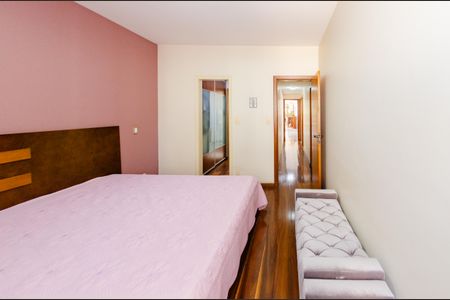 Apartamento à venda com 155m², 4 quartos e 3 vagasSuíte 2