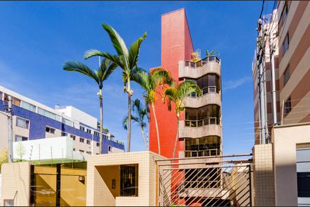 Apartamento à venda com 155m², 4 quartos e 3 vagasFachada