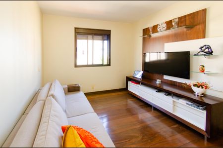 Apartamento à venda com 155m², 4 quartos e 3 vagasQuarto 1