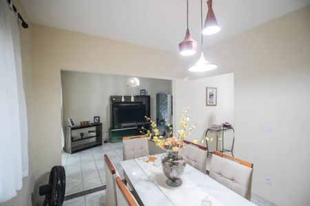 Apartamento para alugar com 170m², 2 quartos e sem vaga Apartamento para alugar com 170m², 2 quartos e sem vagaSala