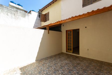 Casa de condomínio à venda com 130m², 3 quartos e 2 vagas Casa de condomínio à venda com 130m², 3 quartos e 2 vagasQuintal