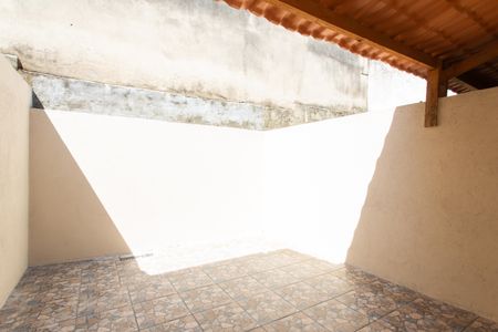 Casa de condomínio à venda com 130m², 3 quartos e 2 vagas Casa de condomínio à venda com 130m², 3 quartos e 2 vagasQuintal