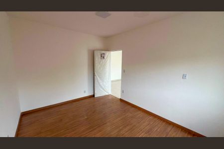 Casa à venda com 360m², 4 quartos e 3 vagas