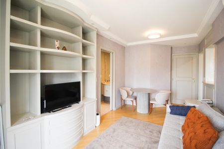 Sala de apartamento para alugar com 1 quarto, 38m² em Indianópolis, São Paulo