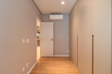 Apartamento à venda com 70m², 2 quartos e 2 vagas Apartamento à venda com 70m², 2 quartos e 2 vagasQuarto 1